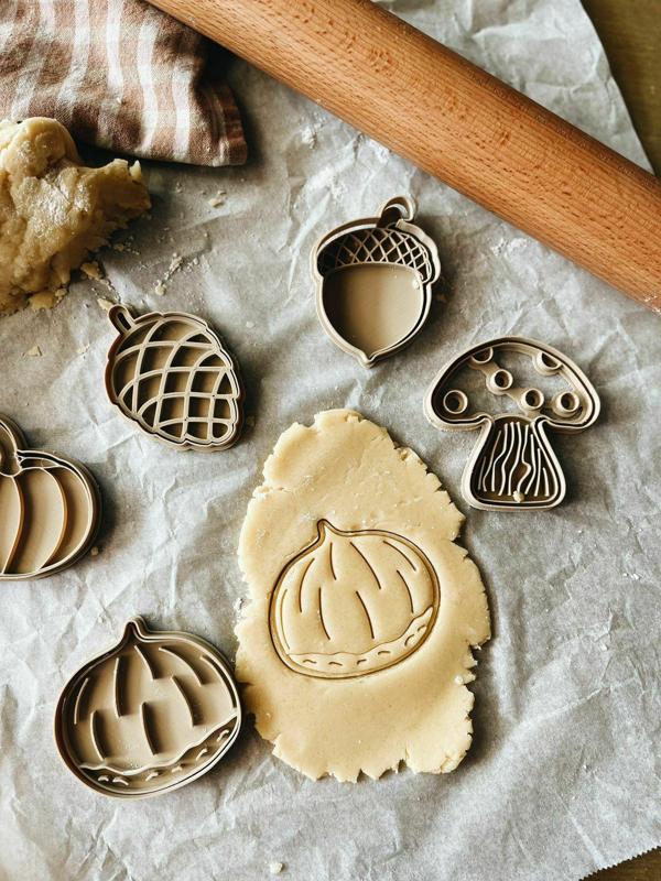 Chestnut Cookie Cutter