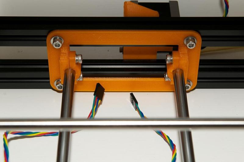 Mendelmax Y Rod Mount & Clamp for 10MM Linear Rod.