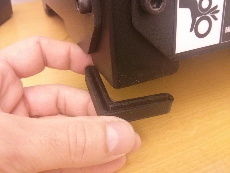 Machine feet for the Replicator 2 and 2X