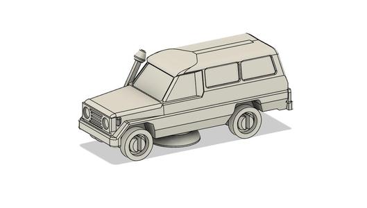 Toyota Landcruiser, model 1:100