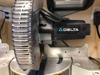 Delta saw adapter