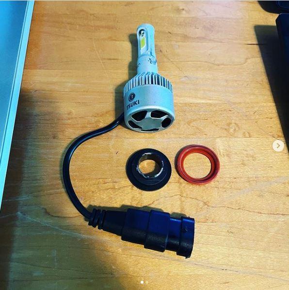 H9 H11 LED Bulb Adapter