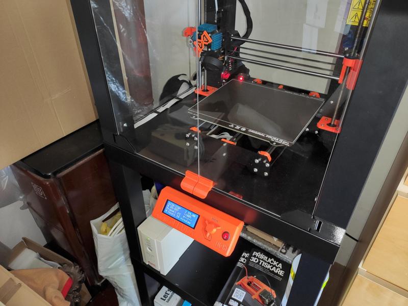 LCD supports for external mount LCD cover