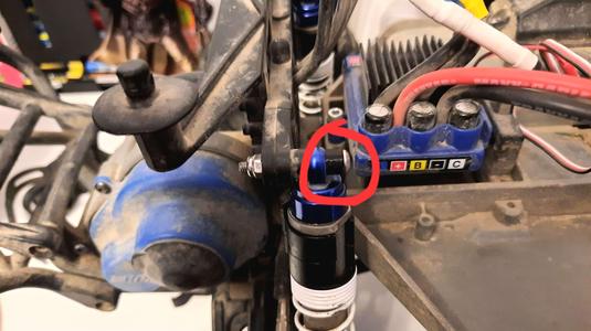 shock mounting bushings for a traxxas
