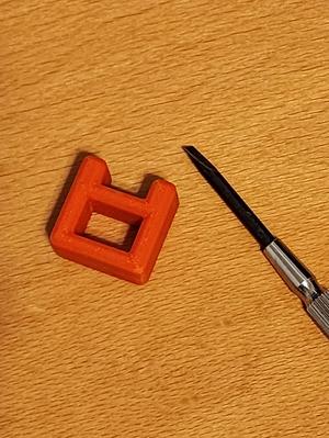 A screwdriver magnetizer / demagnetizer
