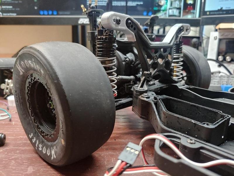 DR10 Shock Tower Extension Team Associated 