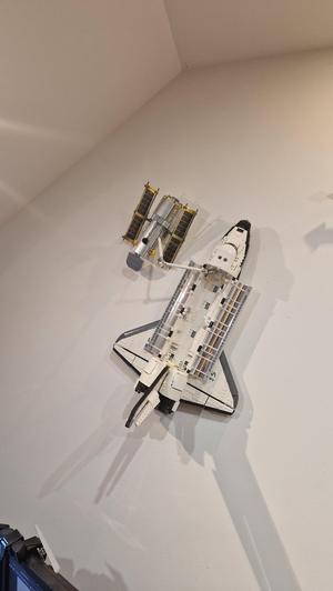LEGO Discovery Space Shuttle (10283) wall mount - screws only remix