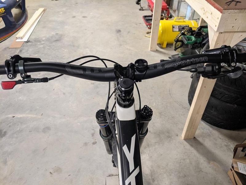 Wahoo GPS mount for 35mm mountain bike handlebar