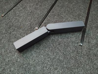 Fixing element for car trunk / Fixační prvek do kufru auta