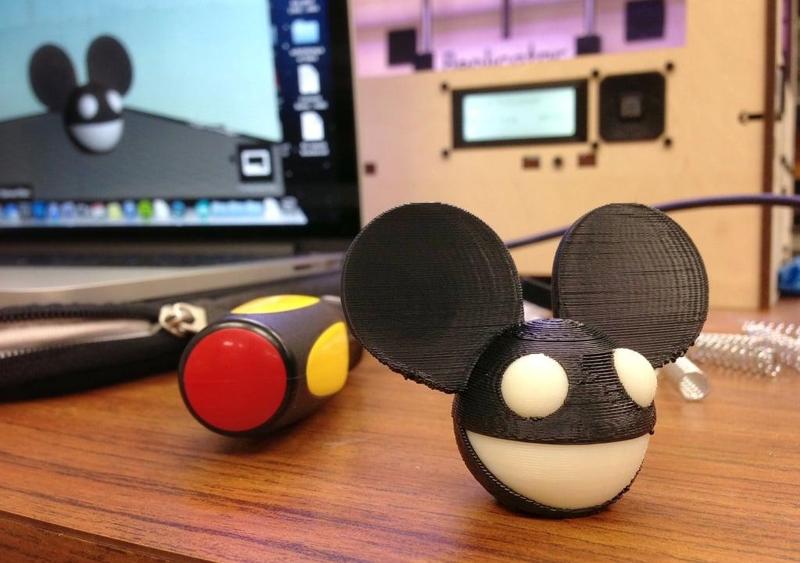 Deadmau5 helmet for dual extrusion