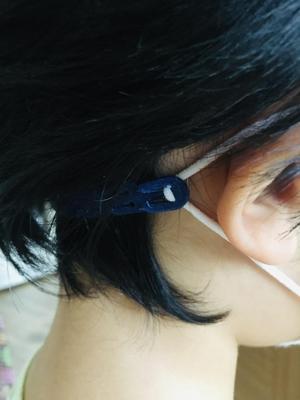 Face mask earache relief buckle