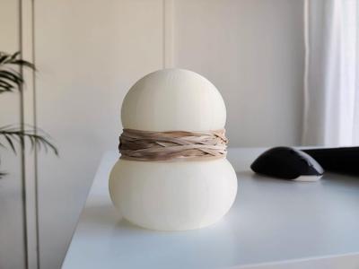 squeezed - rubber band holder