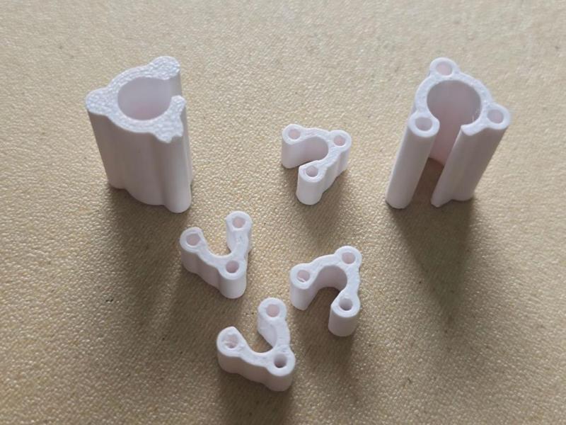 A1 cable guide with clips