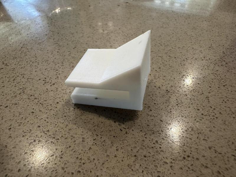 Siemens American Style fridge shelf bracket
