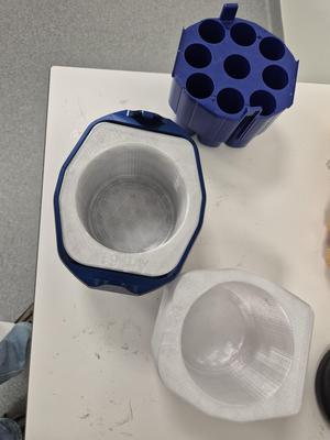 Eppendorf centrifuge 5910 bucket adaptor for 100mm flasks