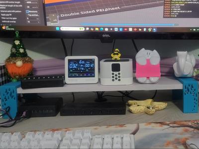 Butterfly Shelf Riser
