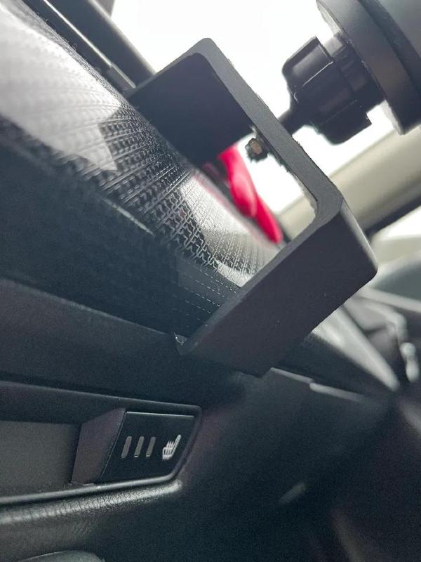 Mazda 2 Phone Mount Ball 17mm using M4x30   