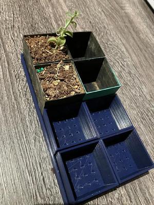 Square Plant Pot with Plant Saucer/Tray   