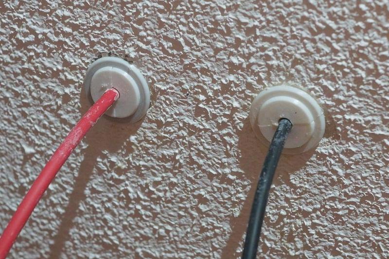 MC4 Wanddurchführung / MC4 Cable hole cover