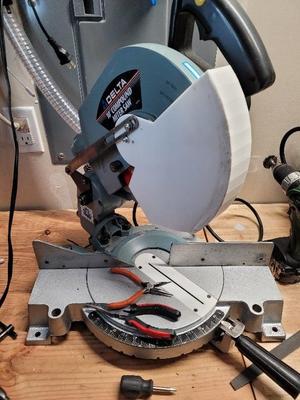 Delta 10 inch Compound Miter Saw Blade Guard