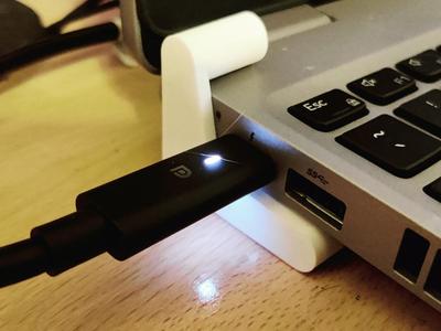 Laptop Stand with flat feet