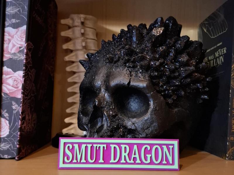 Bookshelf Sign - SMUT Dragon