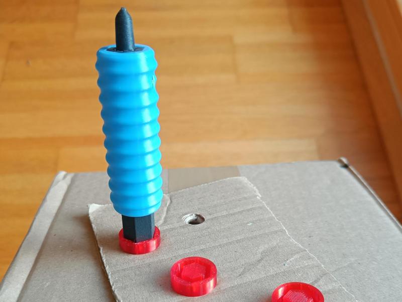 Cardboard tool with screws