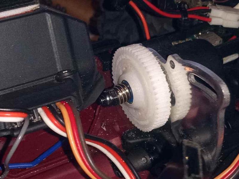 E Revo 1/16 Spur Gear 52t 48p m6