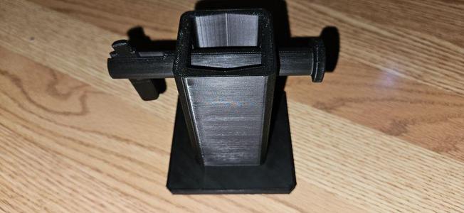 Hitch Cover Pin w/Toggle Lock
