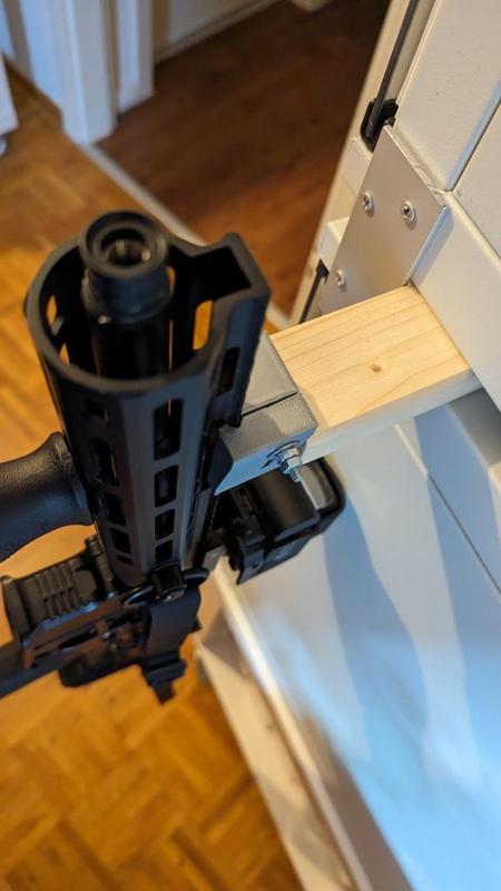 Picatinny Wall Mount (one hand operation)