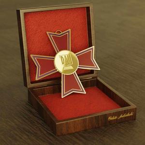 DAU Medal (No Support)