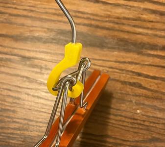 Pants hanger locking part   