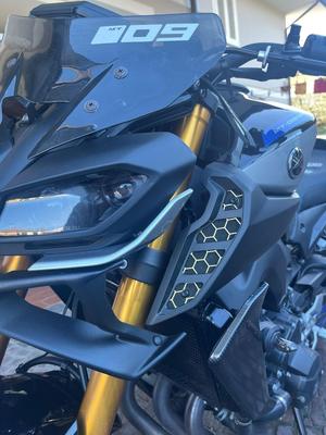 MT09 RN43 AIR INTAKE HONEYCOMB GRILLE