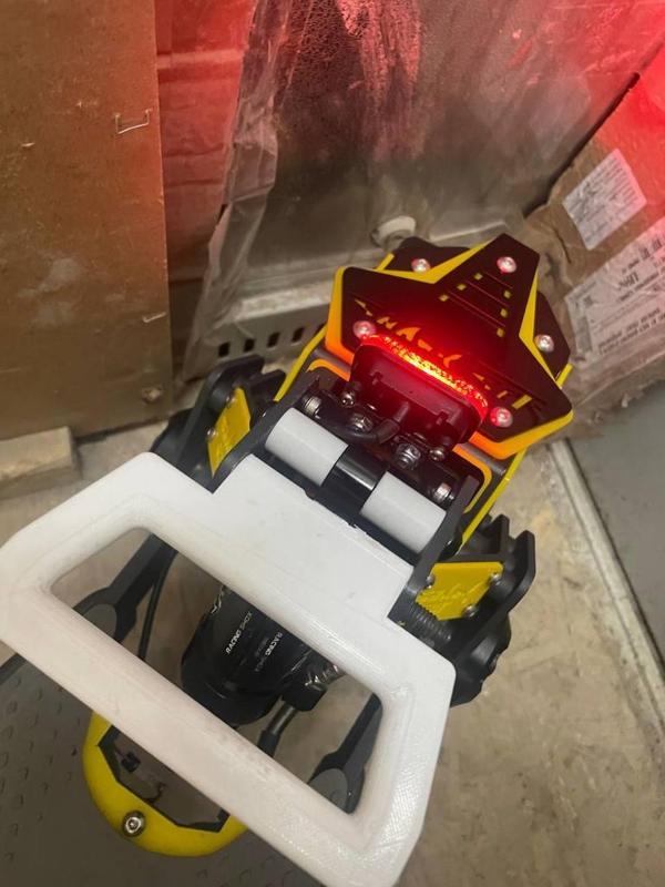 SharkSet Rear Hand Holder