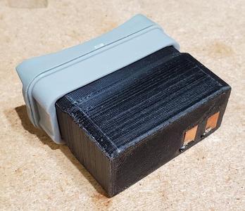 Soundcast Outcast Junior Lion battery holder