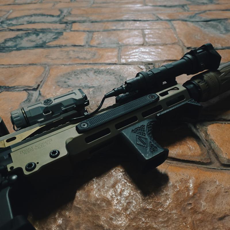 DVAC MLOK Rail Panel 3 Slots