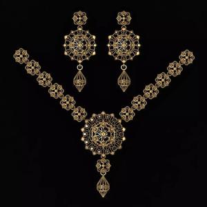 Beautiful Arabic Locket Sets with Chains
