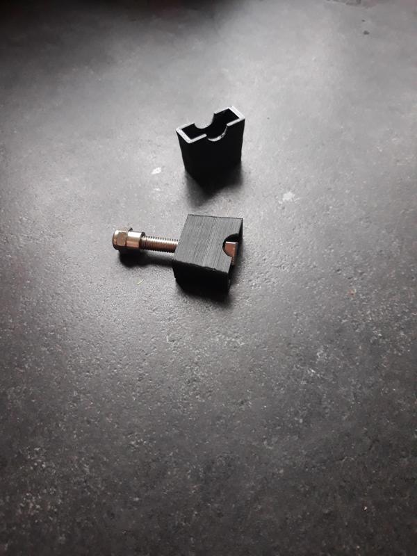 Chain tensioner gazelle