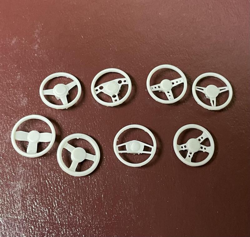 Steering Wheel Assortment 2 1-25 Scale Model Car Parts