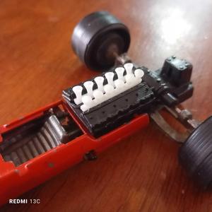 Velocity stacks Ferrari F1 Politoys 1/32 Replacement intake trumpets