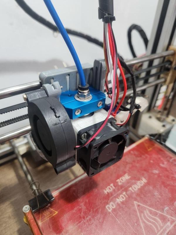 Prusa i3 Rework X-carriage with holes for Klemco's "E3D Compatible Multi-Mount"
