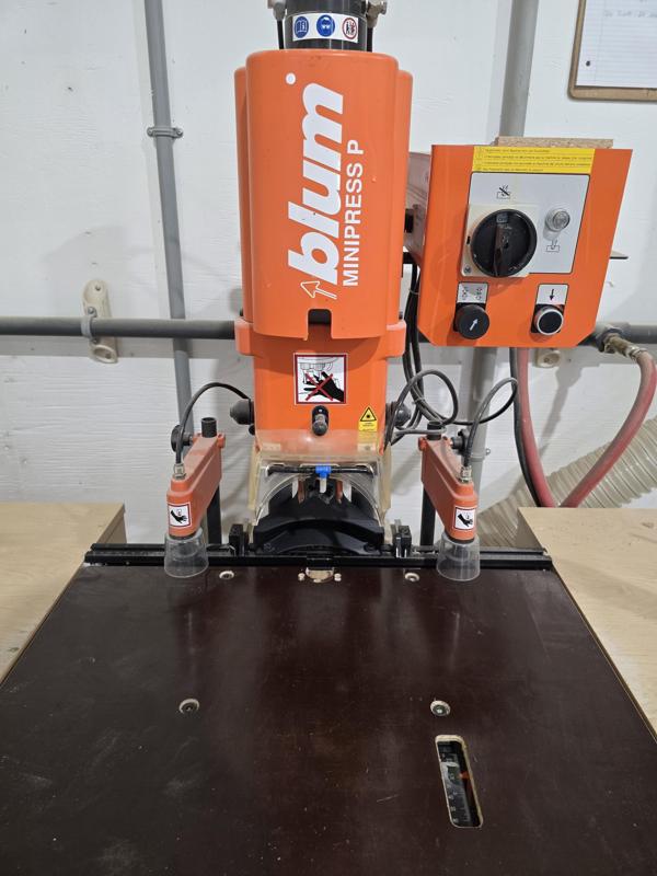 Blum Minipress Vacuum Shroud