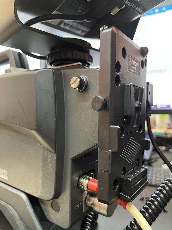 Sony CA-D50 to battery 3-690-850-01