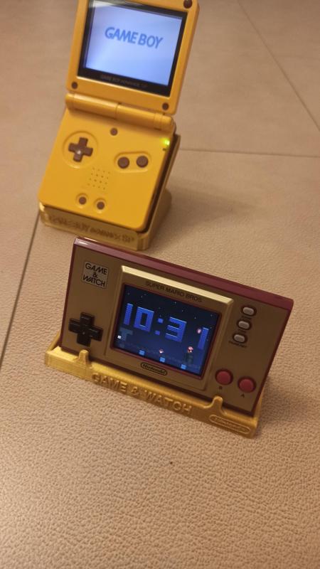 Game & Watch stand