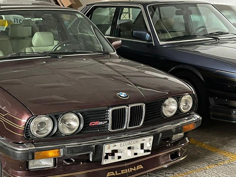 BMW ALPINA C2 2.7 FRONT EMBLEM