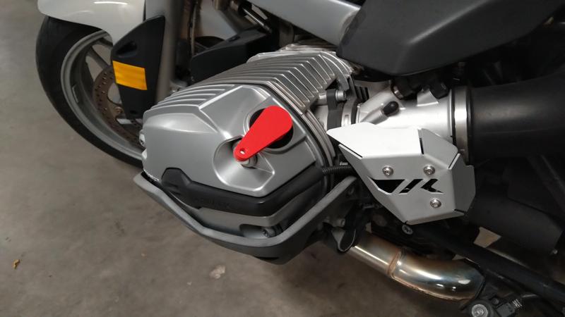 Opener Oil Cap - BMW-Motorrad (71117691446)