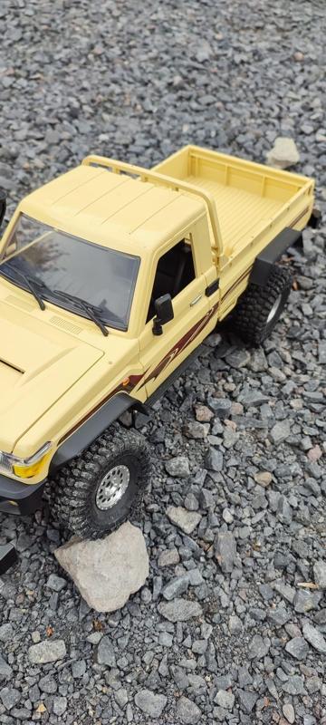 MN82 Fender front back fender Toyota Landcruiser LC79