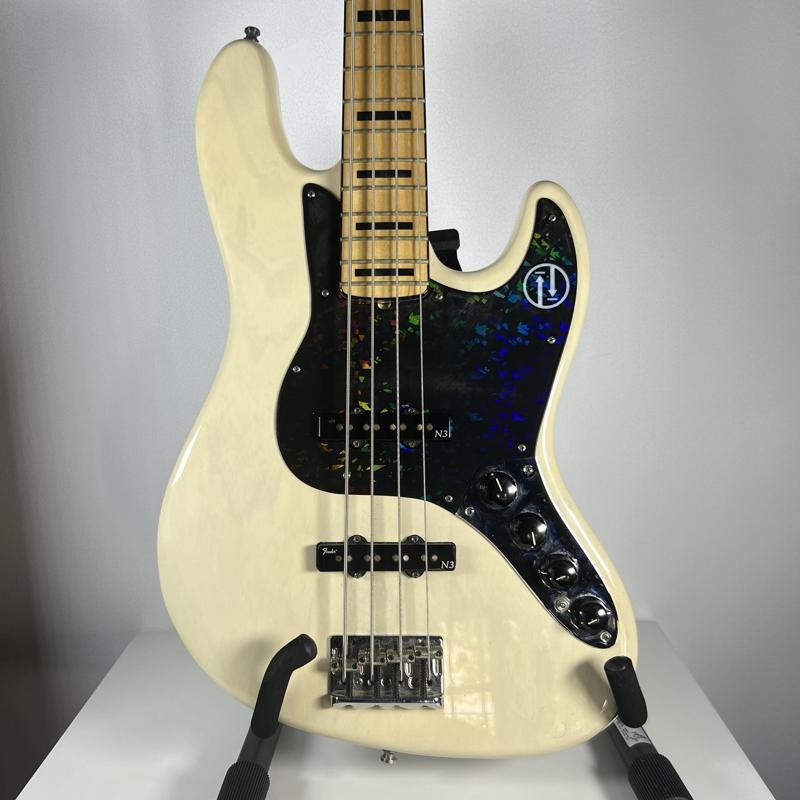 Customizable Pickguard for Fender Jazz Bass American Deluxe