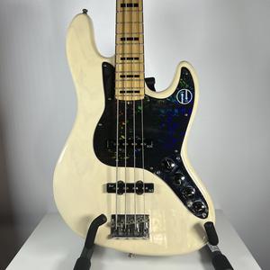 Customizable Pickguard for Fender Jazz Bass American Deluxe