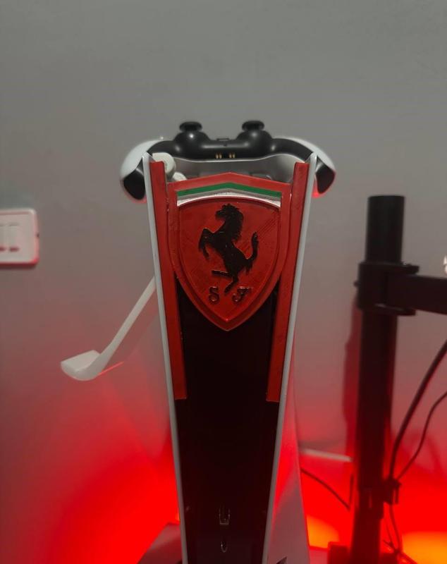 Interlocking ferrari logo for PS5
